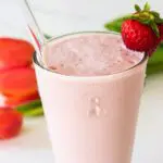 Strawberry Cheesecake Smoothie with Tulips