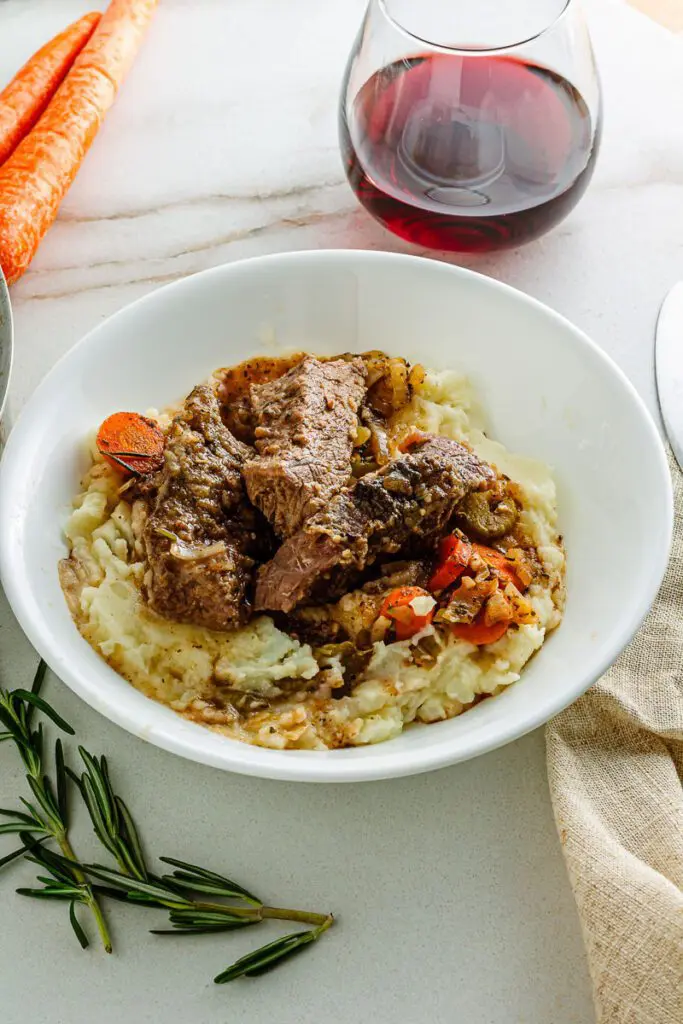 Italian beef ribs and mashed potatoes