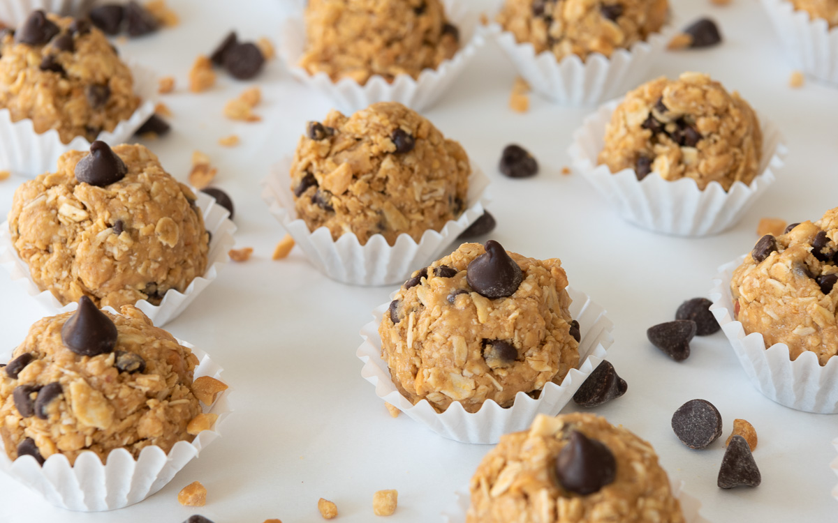 Simple Healthy No-Bake Peanut Butter Bliss Balls