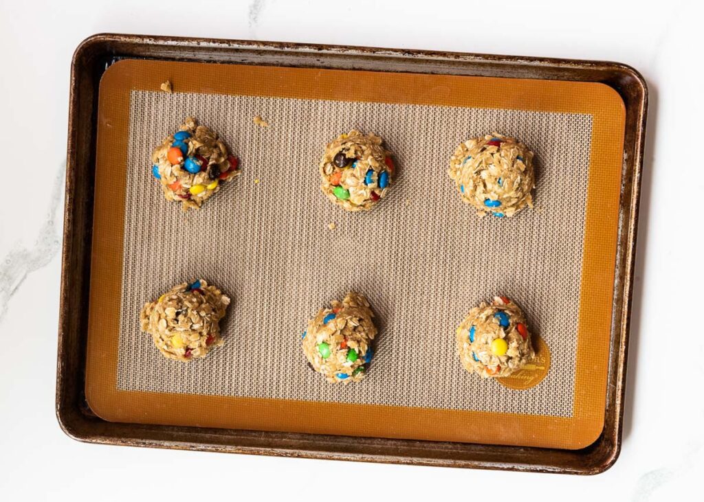 Cookie Balls on a Baking Sheet