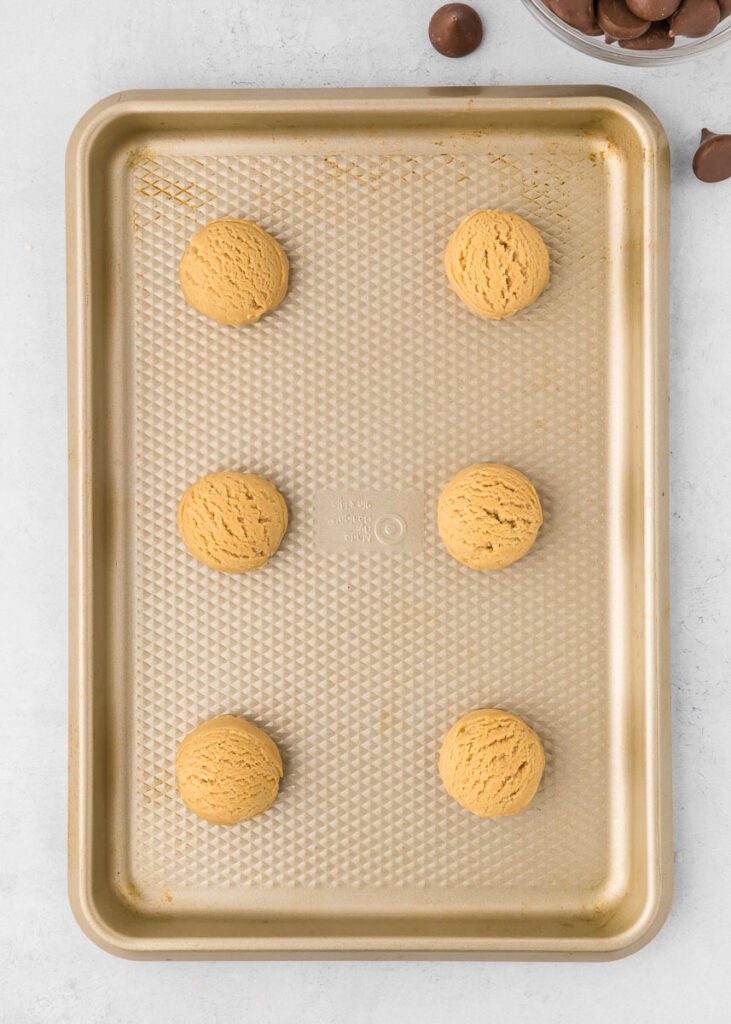 Cookie Balls on baking Sheet 