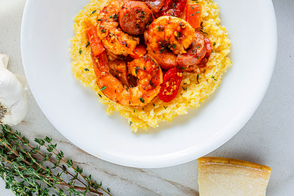 Delicious Easy Shrimp Bake with Sausage and Onions